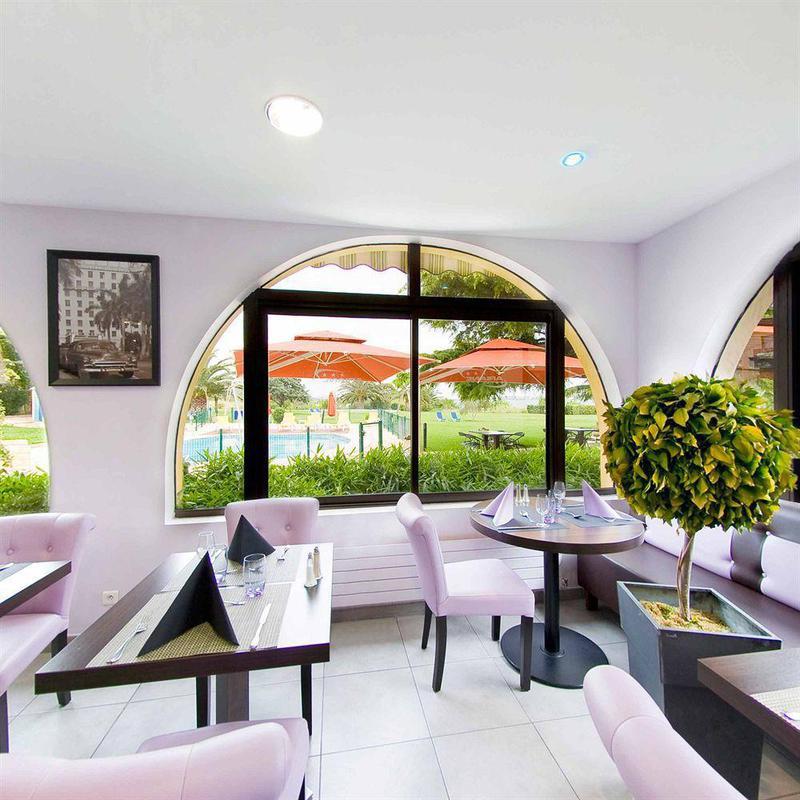 Ariane Hotel Fos Sur Mer Фо-сюр-Мер Екстериор снимка