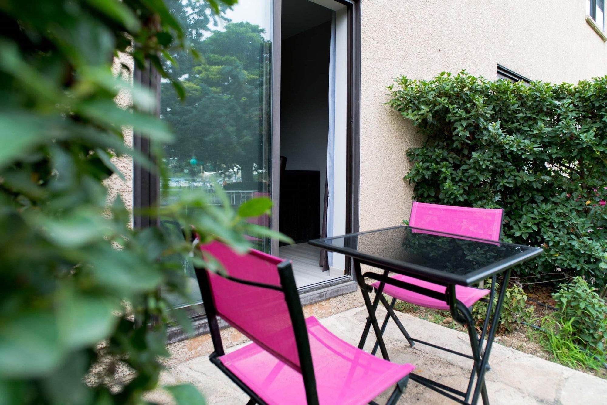 Ariane Hotel Fos Sur Mer Фо-сюр-Мер Екстериор снимка