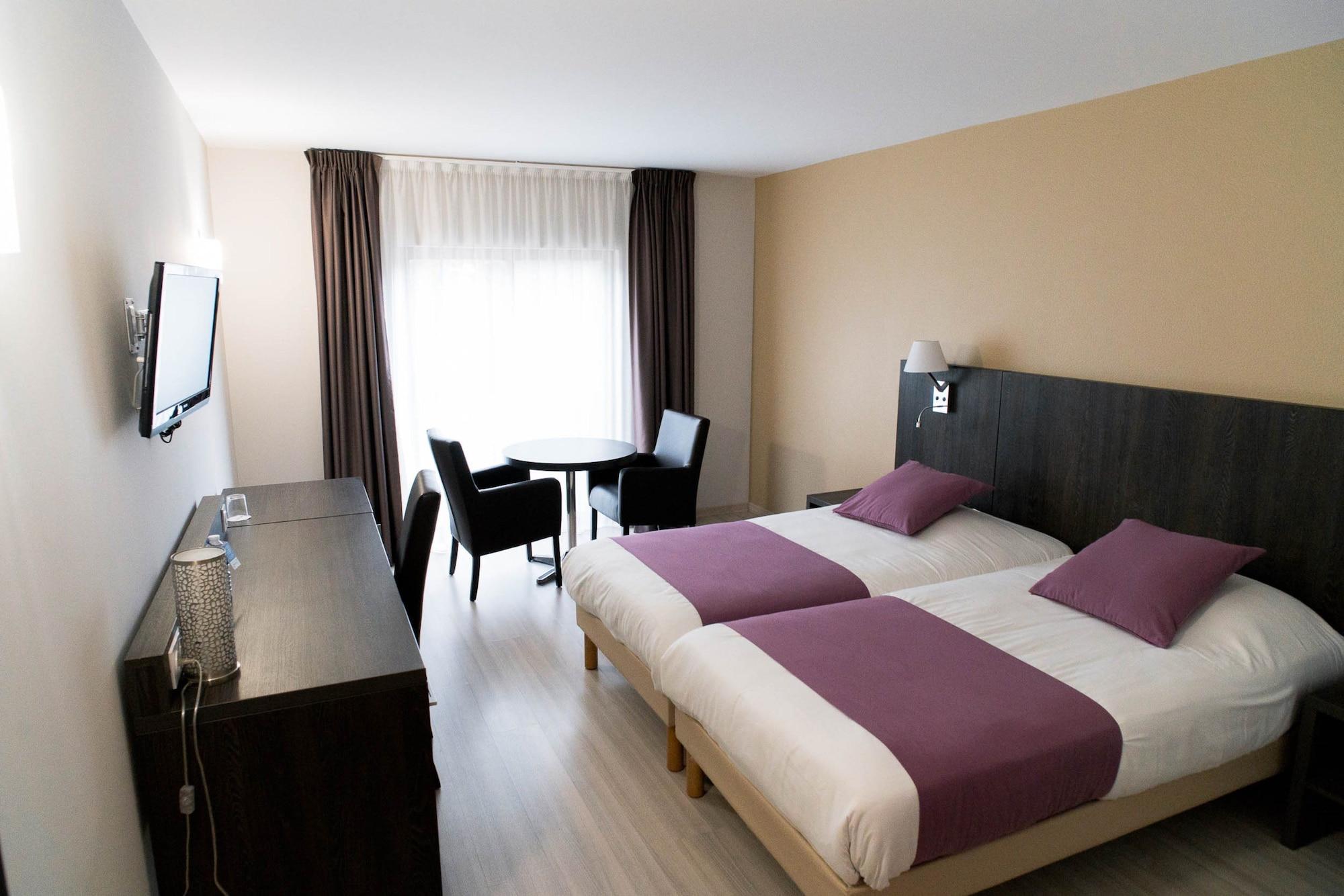 Ariane Hotel Fos Sur Mer Фо-сюр-Мер Екстериор снимка