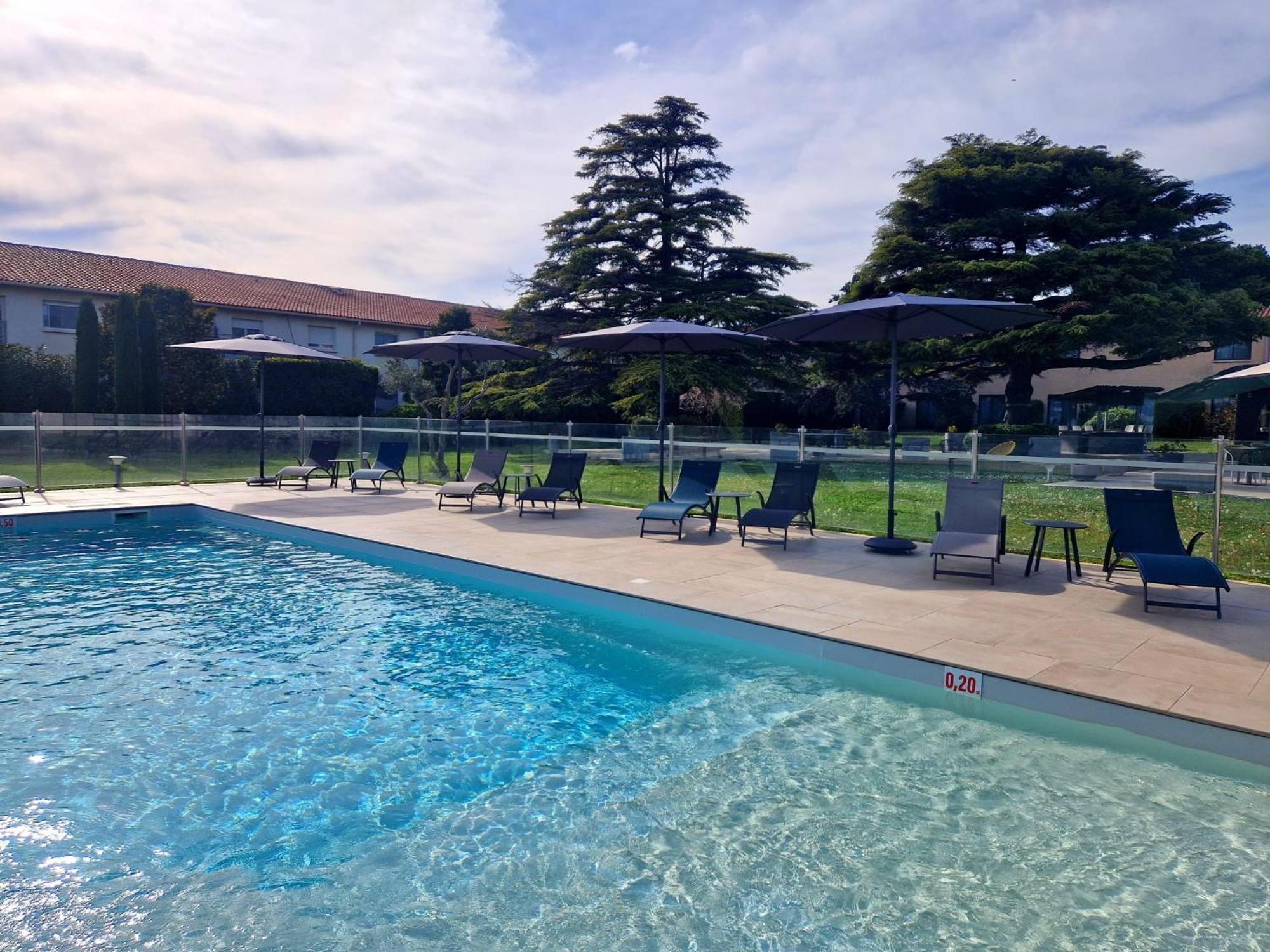 Ariane Hotel Fos Sur Mer Фо-сюр-Мер Екстериор снимка