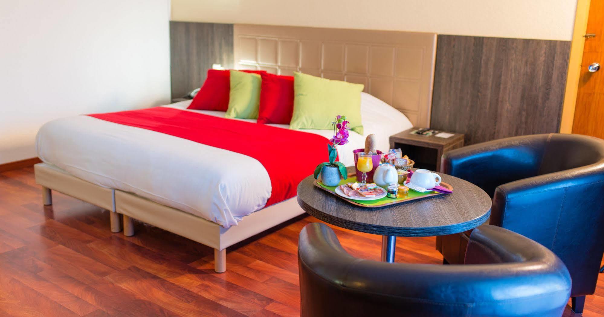 Ariane Hotel Fos Sur Mer Фо-сюр-Мер Екстериор снимка