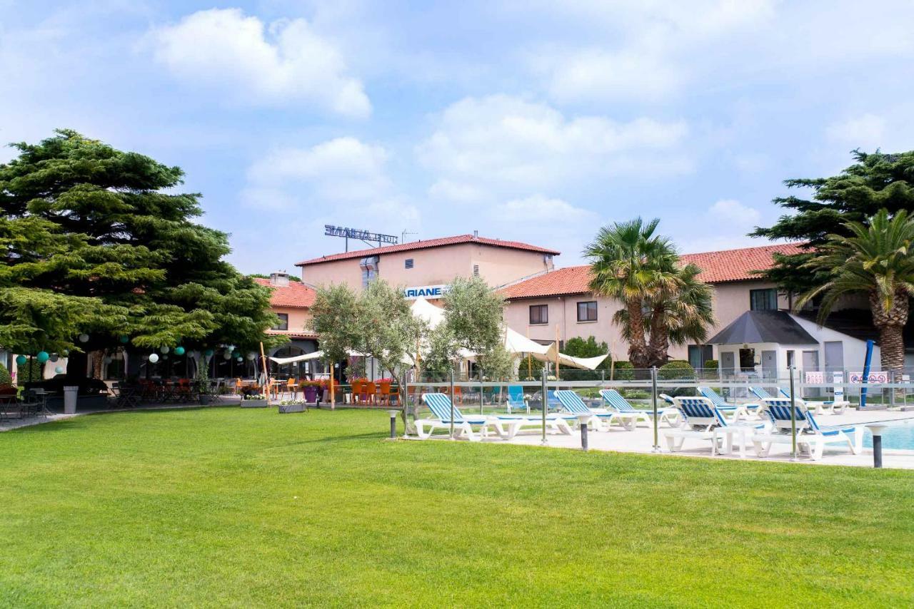 Ariane Hotel Fos Sur Mer Фо-сюр-Мер Екстериор снимка