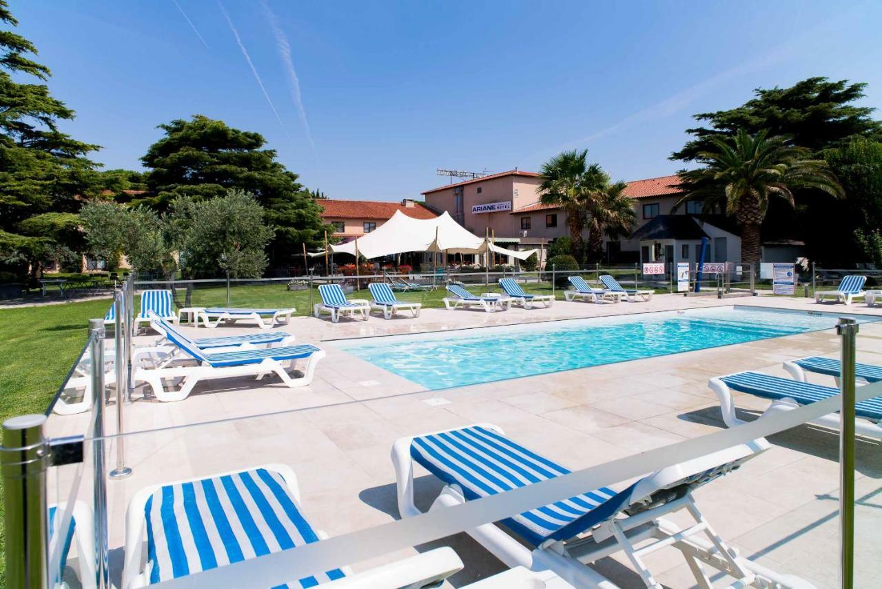 Ariane Hotel Fos Sur Mer Фо-сюр-Мер Екстериор снимка